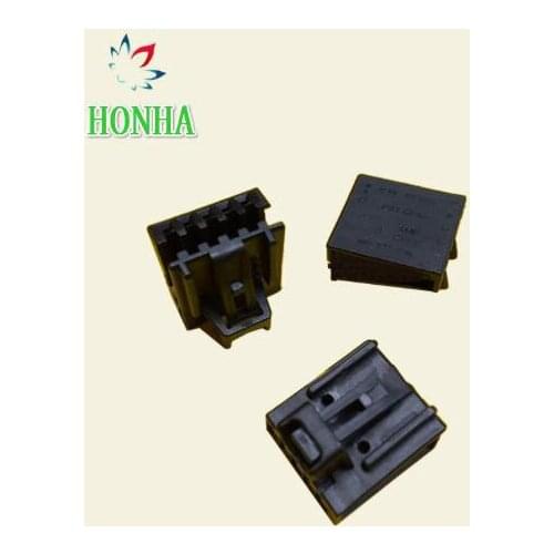 Free shipping 8R0 973 605 1563569-1 5 Pin car steering wheel plug / modified special auto connector