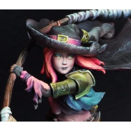 1/18 Scale Resin Figure Witch 90mm