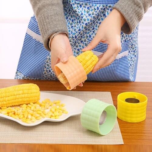 1pc hot practical Corn grain thresher / green yellow random kitchen essential artifact Creative home accessories gadgets