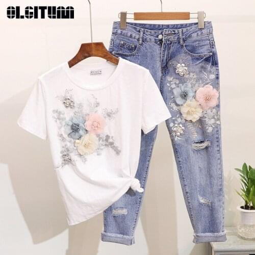 Women Summer Casual Suits 2020 Embroidery 3D Flower O-neck Short Sleeve Tshirts + Hole Ankle-length Pants 2pcs Clothing Sets