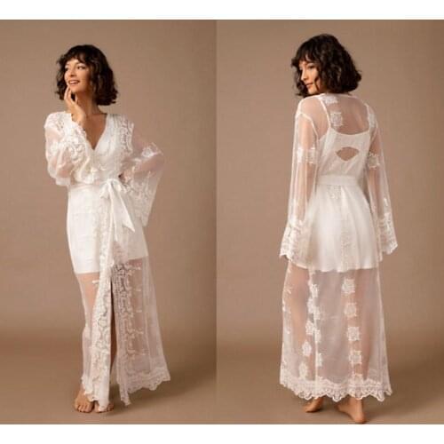 2020 Womens Bathrobe V Neck Long Sleeve Nightgown Robe Prom Bridesmaid Shawel Custom Made Sexy Lace Appliques Lady Sleepwear