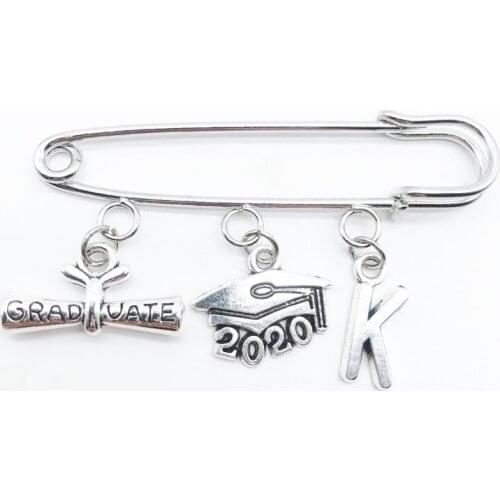 A-Z Letter Graduation Commemorative Brooch Graduation Certificate Bachelor Hat Teacher Friend Classmate Between The Gift Brooch