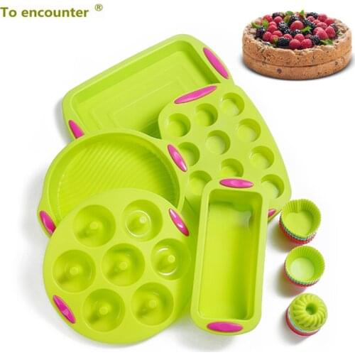 Silicone Baking Round Cake Molds Tiramisu Toast Pans 12 Cup Muffin Cupcake Mold Donuts Pans with 36pcs Muffin Cupcake Mold Sets