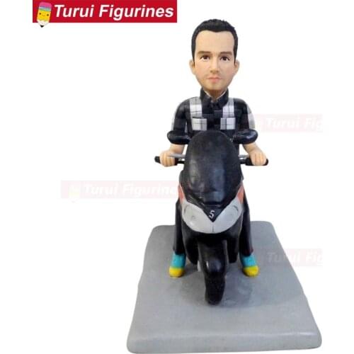 Man riding motorbike motorcyclist figurines mini statue dollhouse custom bobblehead figurines bobble head miniatures clay figure