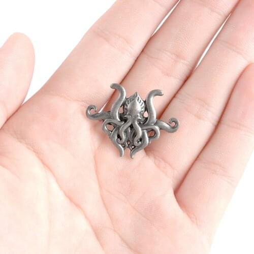 Octopus Tentacles Metal Pin H.P. Lovecraft Cthulhu Fiction Game badge brooch Lapel pin Shirt backpack hat jewelry gift for fans