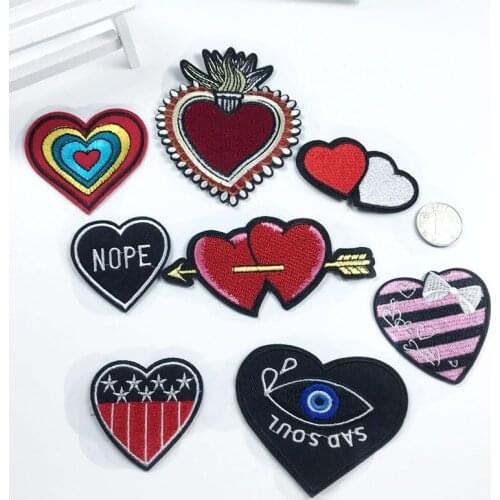 Heart-shaped Embroidered Cloth Patches Cartoon Love Heart Iron on Clothing Appliques Schoolbag Personalized DIY Garment Patch