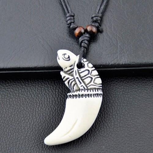 Cool Men Womens Imitation Yak Bone Carved Hawaiian Style White Sea turtles Tooth Pendant Necklace MN153