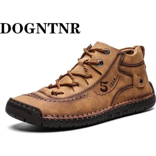 2021 New Soft Leather Loafers Mens Retro Ankle Boots Fashion Casual Boots Mens Outdoor Comfortable Sports Shoes Flat Moccasins