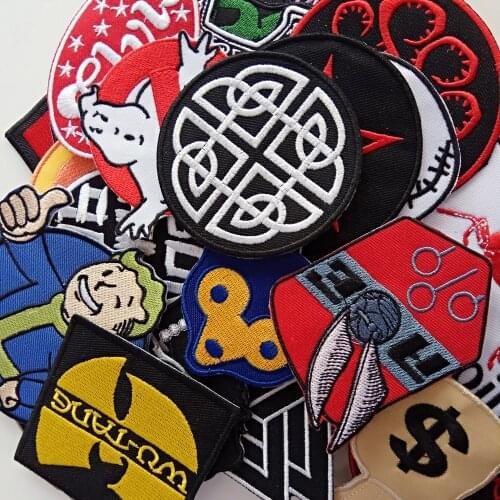 N7 WHOLESALE Lot 24 Mixed Brand Logo Iron On skull cartoon Patch Sew Embroidered Hat Shirt DIY Music Rock Punk Metal Suitable fo