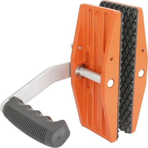 One-handed glass handling clip One-handed glass handling tool