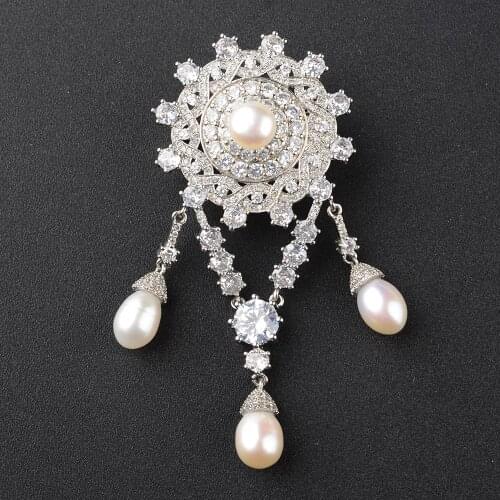 Womens Fashion White Pearl Silver Plated corsage Crystal Brooches pin
