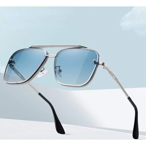 New Trend Gradient Sunglasses for Men Women Fashion Colorful Two-tone Big Frame Outdoor Driving Eyeglasses Fashion Metal Glasses