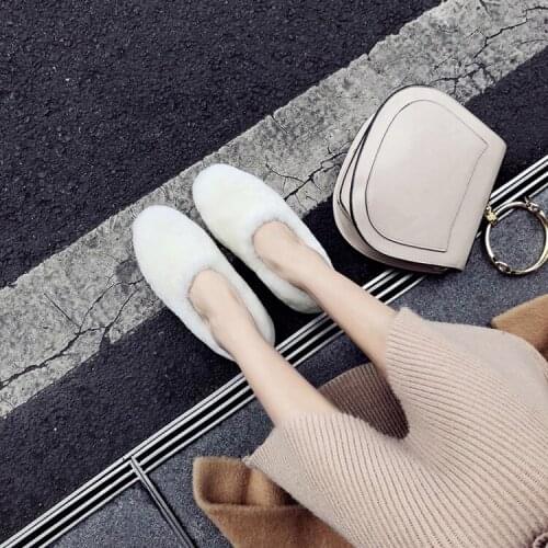 Flat shoes white lamb hair shoes real hair casual round head shoes simple wild shoes pink fur shoes