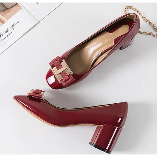 Classic Bridal Wedding Shoes Woman Metal Decoration Pumps Bowknot High Heel Designer Brand Chunky Heels Shoes Ladies Dress Pumps
