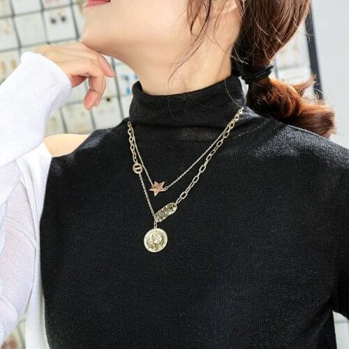 Uer Unique Round Queen Portrait Nameplate Hope Star Pendant Necklaces For Women Splicing Layered Alloy Chain New Fashion Jewelry