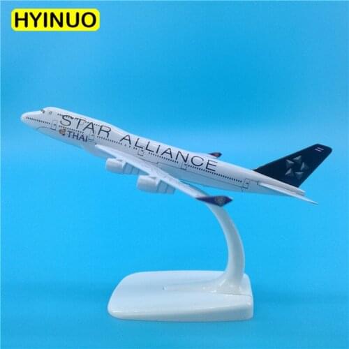 1:400 Scale 16CM Boeing B747-400 model Star Alliance airlines w base metal alloy aircraft plane collectible display decoration