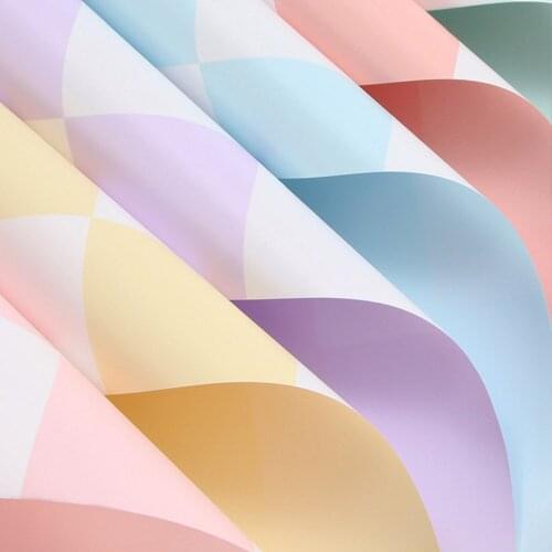 20 Sheets Checkered Flower Wrapping Paper Korean Style Waterproof Florist Bouquet Paper DIY Gift Packaging Supplies, 23'' x 23