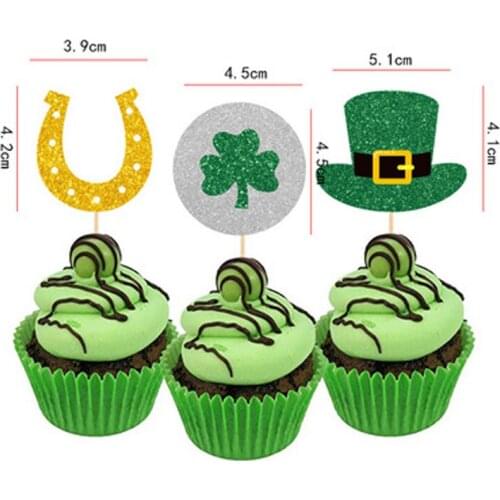 St. Patricks Day card shamrock hat horseshoe Irish Day decoration flag baking cake card