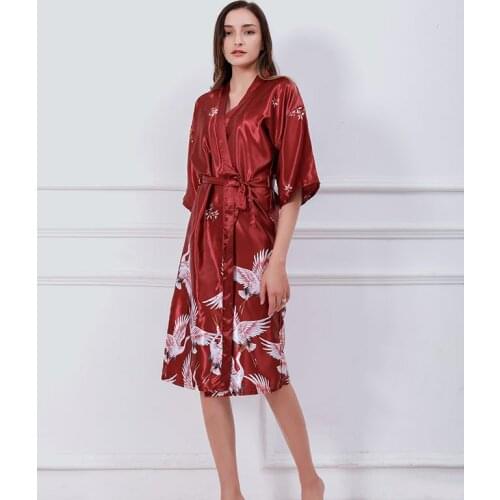 2020 Summer New Morning Gown Middle Sleeve Style Silk Like Ladys Sexy Nightgown Home Ice Silk V-neck Home Wear Bathrobe