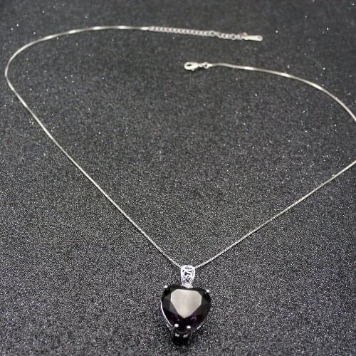 Hermosa Heart Shape Glowing PurpleAmethyst Silver Plated For Women Charms Pendant Chain Necklace 20 Inch