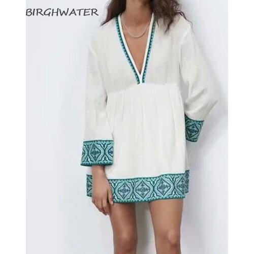Women Dress Spring Holiday Ethnic Style Embroidery Dress V-neck Ladies Sexy Mini Dresses Bohemia Loose A-Line Dress Vestidos