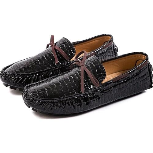 2021 Big Size Men Genuine Leather Shoes Slip On Black Shoes Real Leather Loafers Mens Moccasins Shoes Italian Designer Shoes