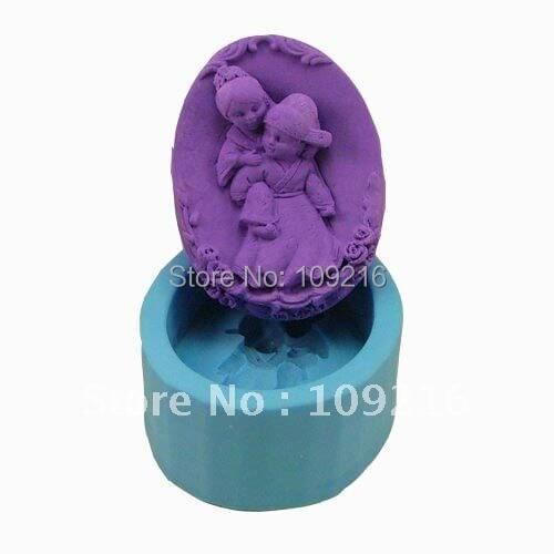 1pcs Bridegroom Carry Bride(R0804) Silicone Handmade Soap Mold Crafts DIY Mold