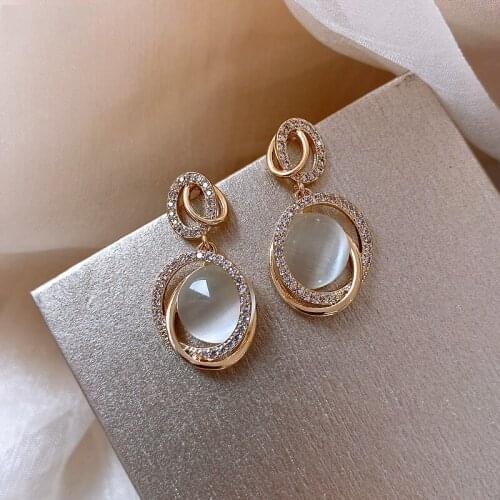 2020 New Luxury White Moonstone Drop Earrings Gold Color Wedding Earring For Women Crystal Geometric Dangle Earring Jewelry
