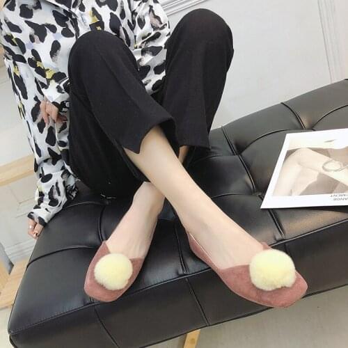 Ladies flat shoes spring new plush pompoms shallow mouth soft bottom comfortable wild temperament platform womens shoes U19-57
