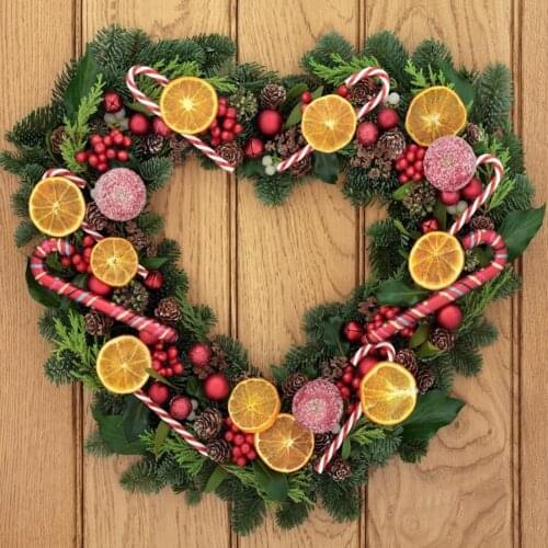 Wreath Frame Solid Wall Hanging Metal Heart Shaped Wire Wreath Form for Home Decor