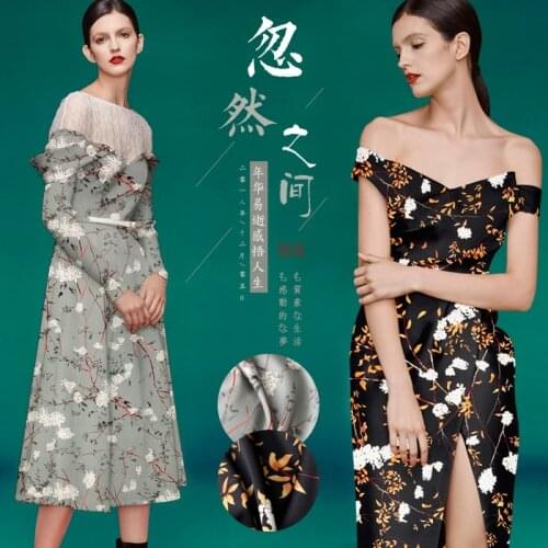 100% PRINTED SILK STRETCH SATIN 118cm width 19momme Natural Silk soft SatinflowerFabric Stretch Fabric Fashion Print Party Dress