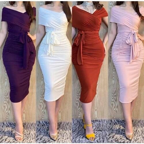 Elegant Sheath Satin Short Prom Dresses with Belt V-Neck Zipper Back Knee Length Black Robe De Soiree Red Formal Party Gown