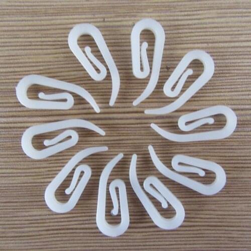 100pcs/pack Plastic 6 Shape Curtain Hooks Window Hanger Curtain Poles Tracks Accessories