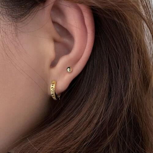Mini Hoop Shaped Round Earrings For Women Roman Number Gold Silver Color Small Buckle Piercing Ear Jewelry