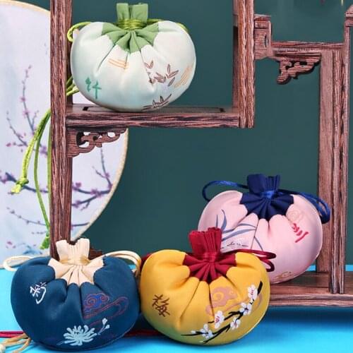 Palace Sachet Fashion Plum Blossom Chrysanthemum Bamboo Orchid Pattern Chinese Style Brocade Temperament Small Storage Bags 2021