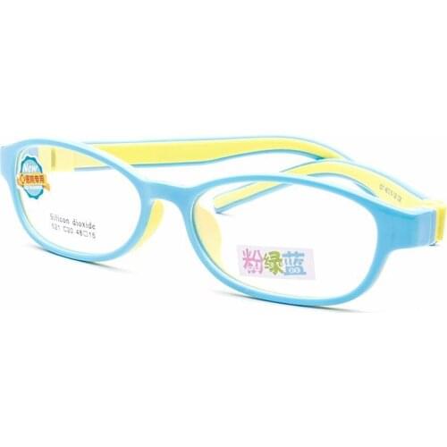 Teenagers with Silica Gel Spectacles Frame Myopia and Amblyopia