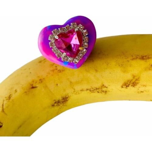 Dvacaman 2021 New INS Trendy Colorful Shiny Rhinestone Heart Rings Korean Resin Acrylic Love Heart Rings for Women Party Jewelry