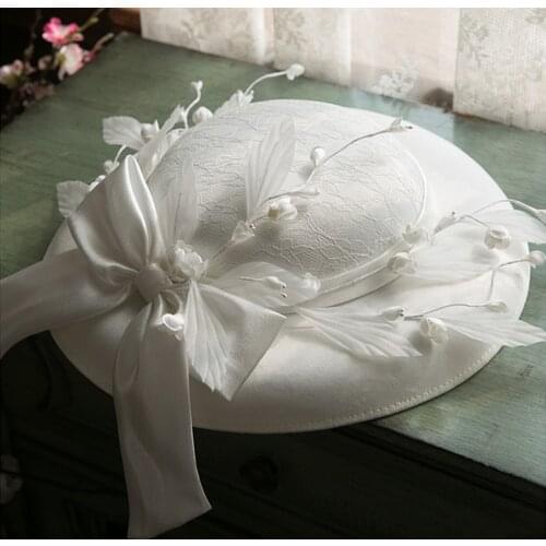 FS 2021 White Flower Large Bowknot Dome Hat Fedoras Caps Big Brim Hats For Women Satin Weave Church Hats Lady Derby Cloche Cap