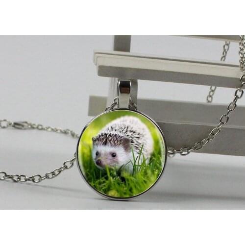 Best selling 3 color cartoon little squirrel glass pendant necklace crystal convex round