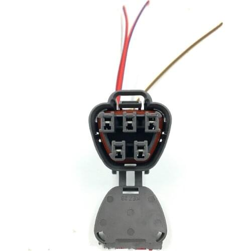 Car fuel pump plug connector with wire for Toyota Camry corolla crown highland Prado