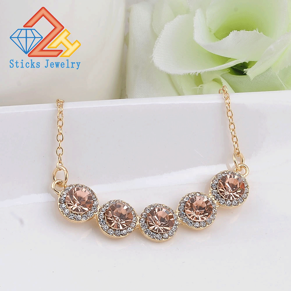 New Crystal Statement Necklaces & Pendants for Women Fashion Gold Color Opal Flower Necklace Female Choker Jewelry