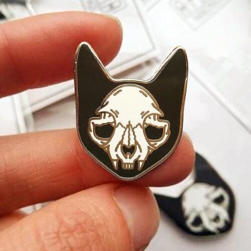 GOTHIC Cat Skull Silhouette Enamel Brooch Pin Backpack Hat Bag Collar Lapel Pins Badges Women Mens Fashion Jewelry Gifts