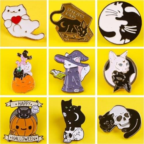 DIY Cute Cat Enamel Pin Pattern Metal Badges On Backpack Pins and Cat Brooches for Women Men Lapel pin Creative Gift bag badge