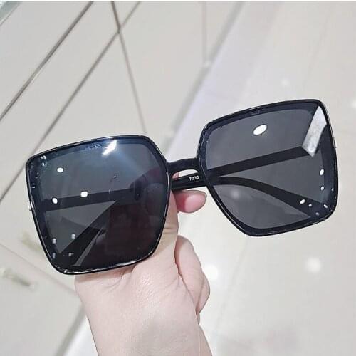Trendy Polarized Sun Glasses For Women 2021 Vintage Black Shades Inspired Sunscreen Luxury Mens Sunglasses Square Bezel UV400