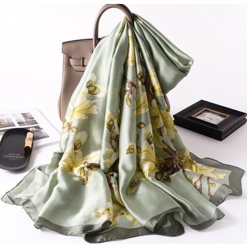 2020 Spring popular Korean Magnolia silk scarf Autumn and winter new print warm scarf imitation silk fashion foreign style shawl