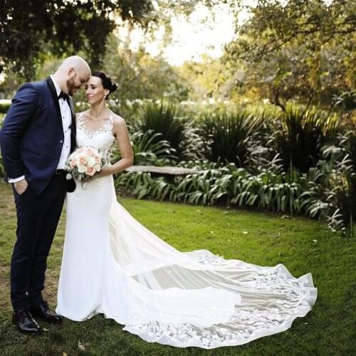 Illusion Sweetheart Neckline Slim Mermaid Wedding Dress with White Lace Long Train Illusion Back Bridal Dresses