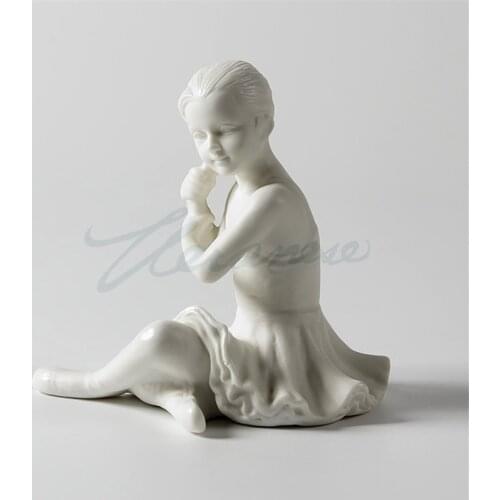 Modern Simple Resin Ballet Teenage Girl Statue Ballerina Sculpture Abstract Characters Figurine Home Decoration R1855