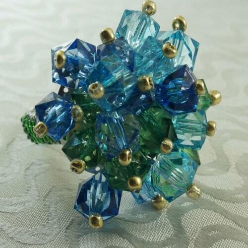 Qn16022508 bulk wholesale napkin rings acrylic with glass beades, decoration napkin holder