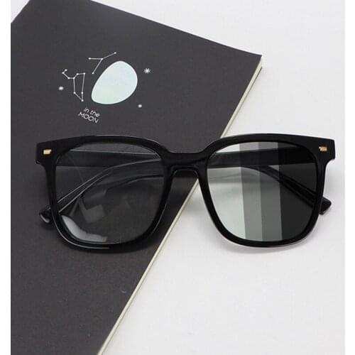 New Fashion Anti Blue Photochromic Glasses High Quality Comfortable Durable Eyewear Frame Women Blue Light Protection Eyeglasses