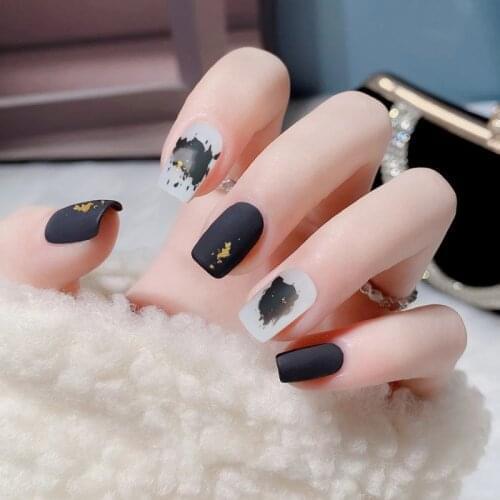 24pcs Black White Foil Blooming Wear Long Paragraph Fashion Manicure Patch False Nails Save Time Wearable Nail Patch BUTT666